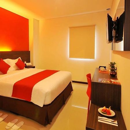 Pratama Hotel & Convention Mataram Eksteriør bilde