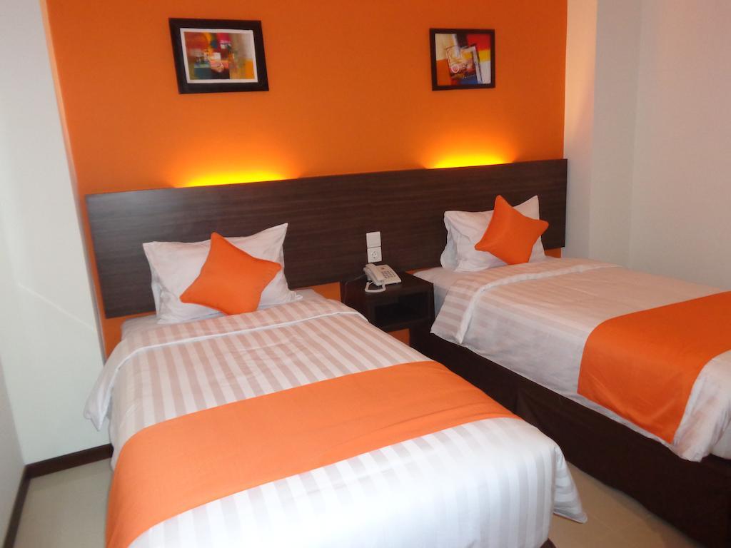Pratama Hotel & Convention Mataram Eksteriør bilde