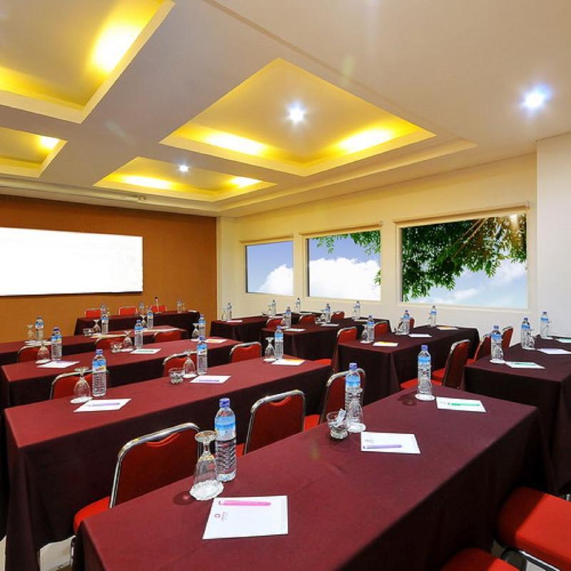 Pratama Hotel & Convention Mataram Eksteriør bilde